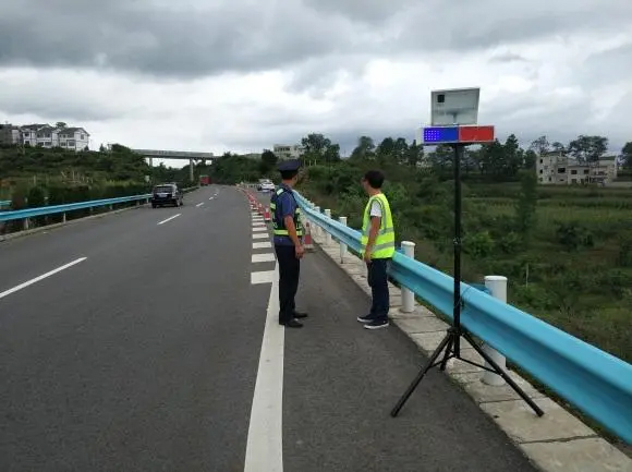 珠海高速公路钢护栏