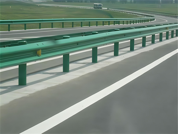 珠海波形梁护栏在高速公路的应用